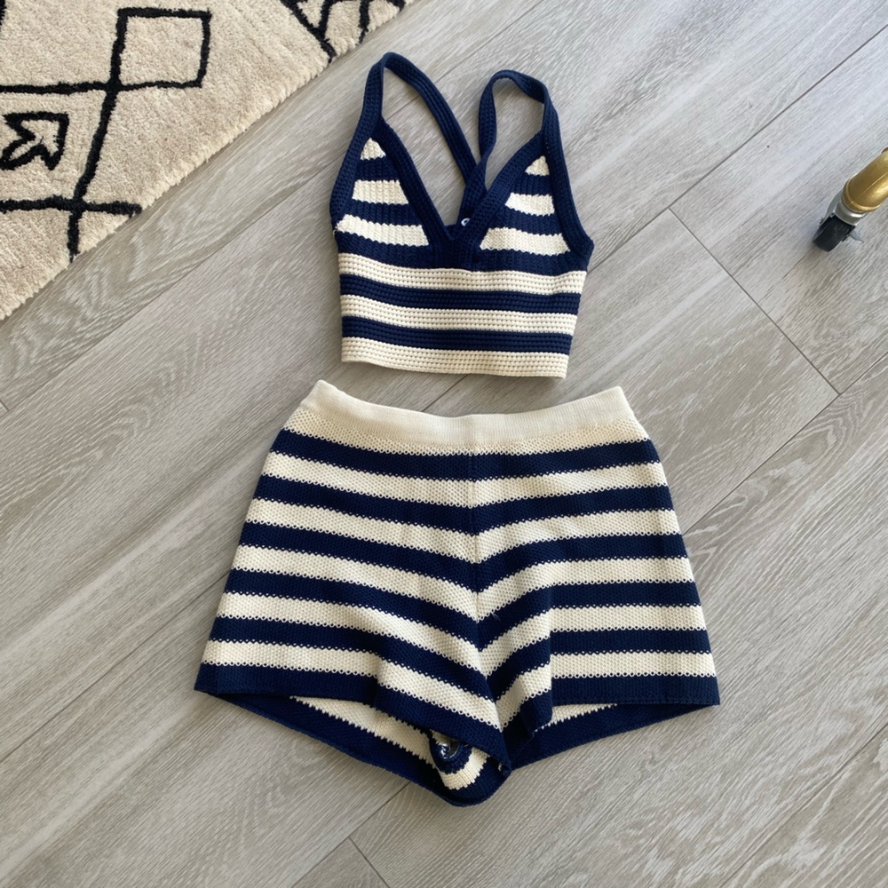 KULE the Agnes Navy Cream Short and Bra Set- Xs & S - Picture 2 of 5